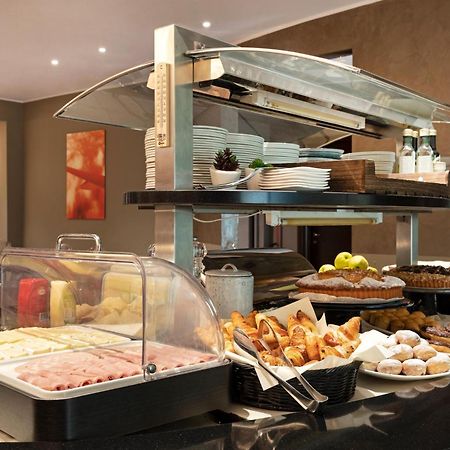 B&B Hotel Malpensa Lago Maggiore Vergiate Luaran gambar