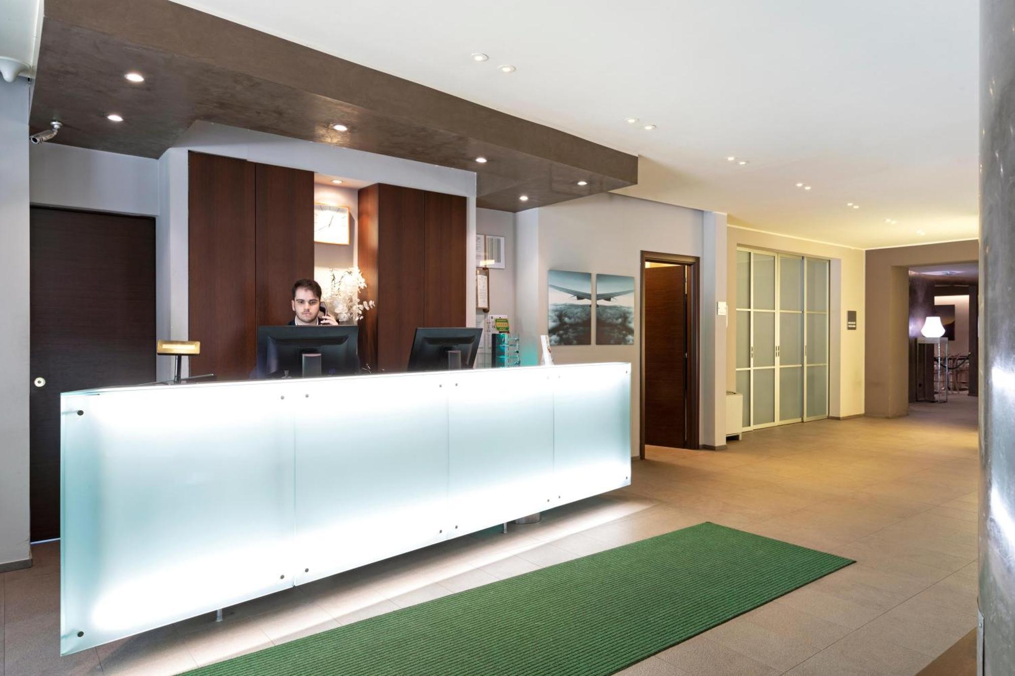 B&B Hotel Malpensa Lago Maggiore Vergiate Luaran gambar