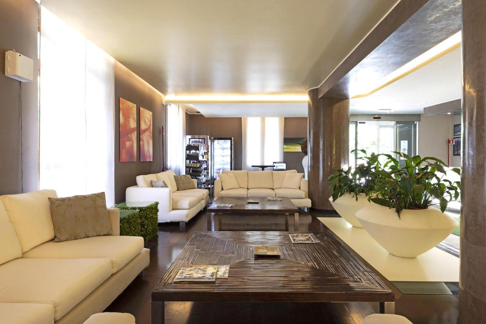 B&B Hotel Malpensa Lago Maggiore Vergiate Luaran gambar
